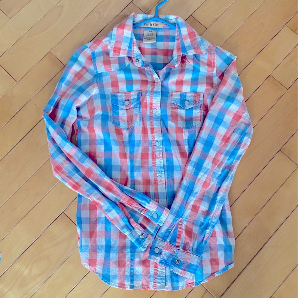 Women’s pastel plaid Shirt ✨